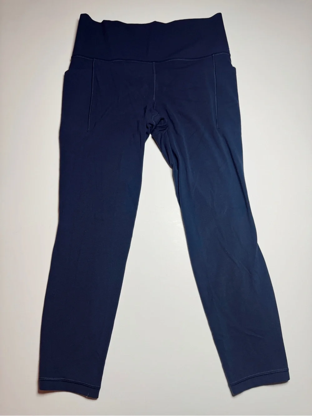 NWOT Athleta Navy High-Waist Leggings with Pockets! Size Medium! - Picture 2 of 6